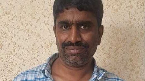 വിദ്യാർഥിനികൾക്ക് നേരെ ലൈംഗികാതിക്രമം; അധ്യാപകൻ അറസ്റ്റിൽ