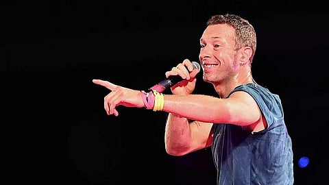 കോള്ഡ് പ്ലേ താരം ക്രിസ് മാര്ട്ടിന് 'ജയ് ശ്രീറാം' എന്ന് വിളിച്ചോ; വൈറല് വീഡിയോക്ക് പിന്നിലെ സത്യമെന്ത്?