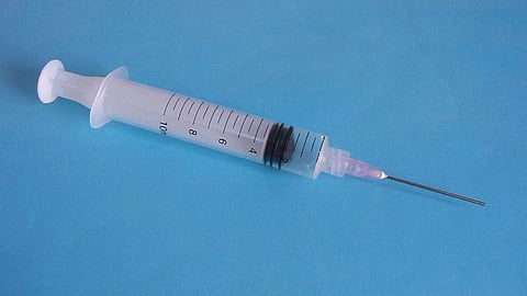 നവജാത ശിശുവിൻ്റെ തുടയിൽ നിന്ന് സൂചി ലഭിച്ചു; പരിയാരം മെഡിക്കൽ കോളേജിൽ ചികിത്സാ പിഴവെന്ന് പരാതി