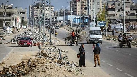 വീട് എന്ന ലോകം നഷ്ടപ്പെട്ട ജനത,കെട്ടിപ്പടുക്കേണ്ടത് പുതിയ ജീവിതം; പ്രത്യാശയുമായി ഗാസയിലേക്ക് മടങ്ങിയെത്തുന്നവർ നിരവധി