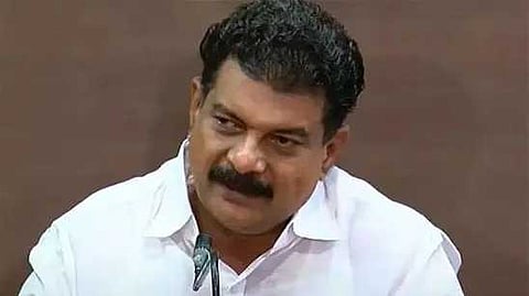 വിജിലൻസ് കേസ് രാഷ്ട്രീയപ്രേരിതം; രാഷ്ട്രീയമായും നിയമപരമായും നേരിടും: പി. വി. അൻവർ