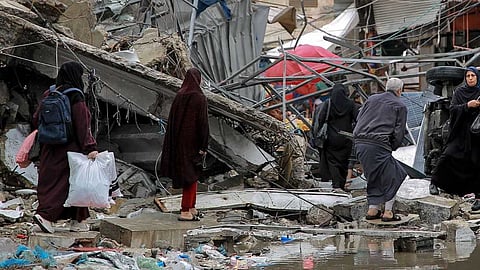"ഗാസയില് കുടിയൊഴിപ്പിക്കപ്പെട്ട പലസ്തീനികളെ ഈജിപ്തോ ജോർദാനോ ഏറ്റെടുക്കണം"; വിവാദ പരാമർശവുമായി ട്രംപ്
