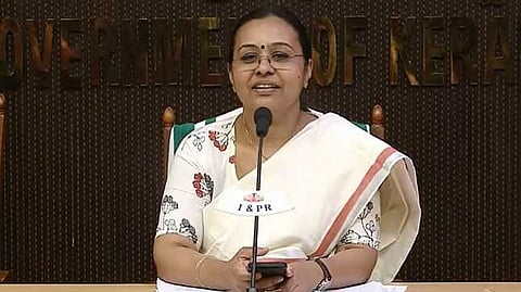 വേനല്ക്കാലമാണ് കരുതല് വേണം! ചൂട് കൂടുന്ന സാഹചര്യത്തില് ആരോഗ്യ വകുപ്പ് ജാഗ്രതാ നിര്ദേശം നല്കിയതായി ആരോഗ്യമന്ത്രി