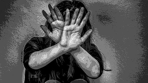 ചോറ്റാനിക്കര വധശ്രമം: 19കാരിയുടേത് ജീവനൊടുക്കാനുള്ള ശ്രമമെന്ന് ആൺസുഹൃത്തിൻ്റെ മൊഴി; യുവാവിൻ്റെ പങ്ക് പരിശോധിച്ച് പൊലീസ്