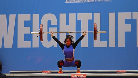 ദേശീയ ഗെയിംസിൽ കേരളത്തിന് സുവർണ നിമിഷം; വനിതകളുടെ ഭാരോദ്വഹനത്തില് സ്വർണം നേടി സുഫ്ന ജാസ്മിന്