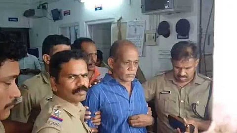 സഹതടവുകാര്ക്ക് എതിര്പ്പ്, സുരക്ഷാ പ്രശ്നങ്ങളും; ചെന്താമരയെ വിയ്യൂര് ജയിലിലേക്ക് മാറ്റി