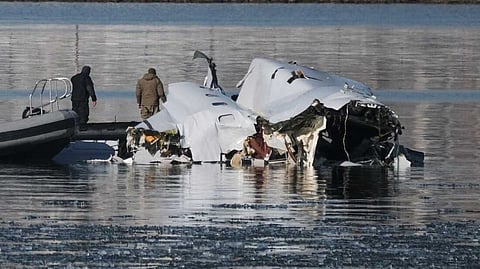 വാഷിങ്ടണിൽ എയര്ലൈന്സും ഹെലികോപ്റ്ററും കൂട്ടിയിടിച്ചുണ്ടായ അപകടത്തിൽ 67 പേരും കൊല്ലപ്പെട്ടു; ബ്ലാക്ക് ബോക്സും കോക്ക്പിറ്റ് റെക്കോര്ഡറും കണ്ടെടുത്തു