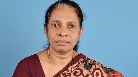 മകന്റെ വിവാഹ ചടങ്ങിൽ പങ്കെടുത്ത് മടങ്ങവേ വീട്ടമ്മയ്ക്ക് ദാരുണാന്ത്യം