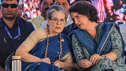 'അമ്മ അനാദരവ് കാണിച്ചിട്ടില്ല'; സോണിയയുടെ 'പാവം രാഷ്ട്രപതി' പരാമർശത്തില് വ്യക്തത വരുത്തി പ്രിയങ്ക ഗാന്ധി