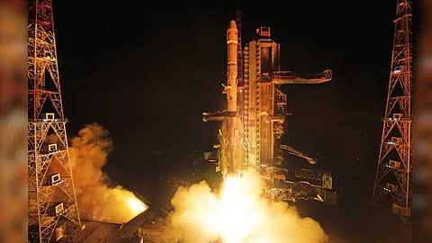 ISRO-യുടെ നൂറാം വിക്ഷേപണത്തിൽ പ്രതിസന്ധി; വിക്ഷേപണ ശേഷം NVS-02 ഉപഗ്രഹത്തിൻ്റെ ഭ്രമണപഥം ഉയർത്താനായില്ല