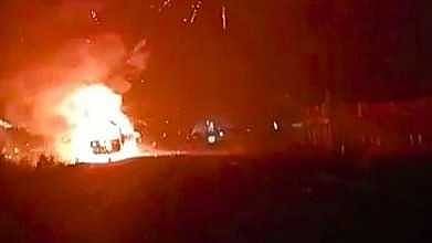 കരിമരുന്ന് പൊട്ടിത്തെറിച്ച് രണ്ടു പേർക്ക് പരിക്ക്; അപകടം പൂച്ചാക്കൽ തൃച്ചാറ്റുകുളം ക്ഷേത്രത്തിൽ