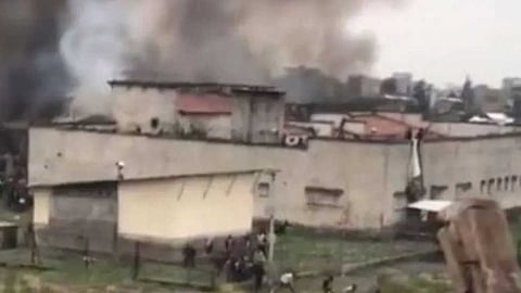 തുടരുന്ന ക്രൂരത; കോംഗോ ജയിലിൽ ബലാത്സംഗത്തിനിരയായ സ്ത്രീ തടവുകാരെ ജീവനോടെ കത്തിച്ചുകൊന്നതായി യുഎൻ റിപ്പോർട്ട്