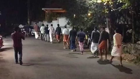 പി.കെ. ദിവാകരനെ പുറത്താക്കിയതിൽ വീണ്ടും പ്രതിഷേധം; സിപിഎം നേതൃത്വത്തിനെതിരെ വടകരയിൽ വിമതരുടെ പ്രതിഷേധം