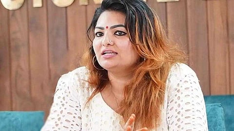 'എന്റെ സെറ്റിലെ ബീഫ് എനിക്ക് കിട്ടിയില്ല'; ഭക്ഷണത്തിന്റെ പേരില് നേരിടേണ്ടി വന്ന വിവേചനത്തെ കുറിച്ച് സാന്ദ്രാ തോമസ്