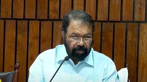 മിഹിറിന്റെ മരണം: പ്രവർത്തനാനുമതിക്കായി എന്ഒസി ഹാജരാക്കാതെ ഗ്ലോബല് സ്കൂള്; കൂടുതല് പരാതികള് ലഭിച്ചതായി വി. ശിവന്കുട്ടി