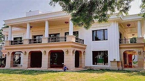 ശീഷ് മഹൽ മോടി പിടിപ്പിക്കല്; ക്രമക്കേട് ആരോപണങ്ങളിൽ അന്വേഷണത്തിന് ഉത്തരവിട്ട് കേന്ദ്രസർക്കാർ