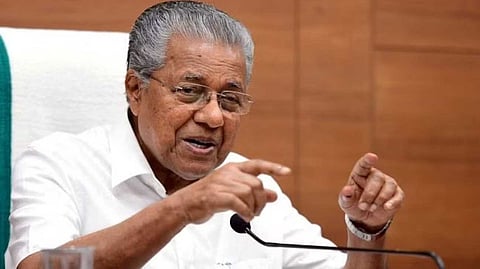 വഖഫില് കേരളത്തിന് ഒറ്റക്കെട്ടായ സമീപനം; രാജ്യത്തെ ന്യൂനപക്ഷം എന്തൊക്കയോ കവര്ന്നെടുക്കുന്നെന്ന് വരുത്തി തീര്ക്കാന് ശ്രമം: മുഖ്യമന്ത്രി