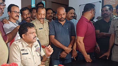 പിച്ചാത്തി ചൂണ്ടി 15 ലക്ഷം കവർന്നു; കേരളത്തെ ഞെട്ടിച്ച പോട്ട ബാങ്ക് കവർച്ചാ കേസിലെ പ്രതി 36 മണിക്കൂറിന് ശേഷം പിടിയിൽ