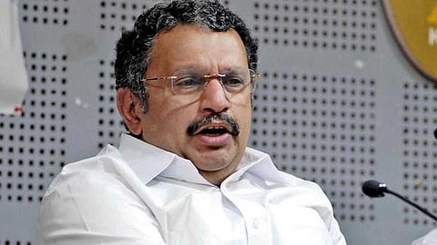 ലേഖനം സർക്കാരിന് കൂരിരുട്ടിൽ ലഭിച്ച ടോർച്ച് വെളിച്ചം; തരൂർ തിരുത്തണം, അഭിപ്രായപ്രകടനം സംഘടനയുടെ ലക്ഷ്മണരേഖയ്ക്ക് ഇപ്പുറമെന്ന് കെ. മുരളീധരൻ