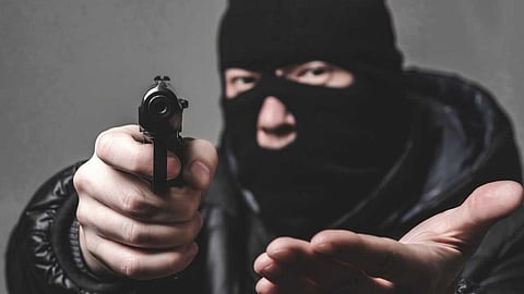 90 സെക്കൻഡിൽ തട്ടിയെടുത്തത് 1.5 ലക്ഷം രൂപ; ബിഹാറിൽ ബാങ്ക് കൊള്ളയടിച്ച് കൗമാരക്കാർ