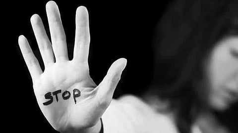 ആറ്റിങ്ങലില് പതിമൂന്നുകാരിയെ മൂന്ന് കൊല്ലത്തിനിടെ പീഡിപ്പിച്ചത് അഞ്ച് പേര്; നാല് പ്രതികള് പ്രായപൂര്ത്തിയാകാത്തവര്