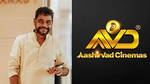 ആൻ്റണി പെരുമ്പാവൂരിൻ്റെ ഓഫീസിലെ ഇൻകംടാക്സ് റെയ്ഡ്: പരിശോധന തുടരുമെന്ന് ഉദ്യോഗസ്ഥർ