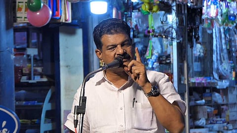 ''എന്നെയും UDF പ്രവര്ത്തകരെയും ആക്രമിക്കാന് ശ്രമിച്ചാല് വീട്ടില് കയറി തല അടിച്ചുപൊട്ടിക്കും''; ഭീഷണി പ്രസംഗവുമായി പി.വി. അന്വര്