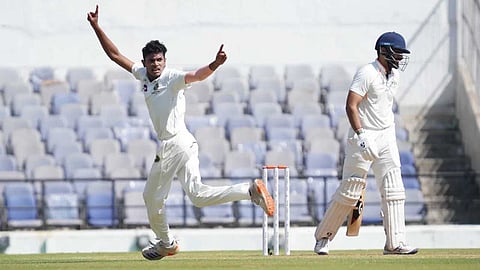 കലാശപ്പോരിന്റെ ഒന്നാം ദിനം വിദര്ഭ തട്ടിയെടുത്തു; കേരളത്തിനെതിരെ നാല് വിക്കറ്റിന് 254 റണ്സ്