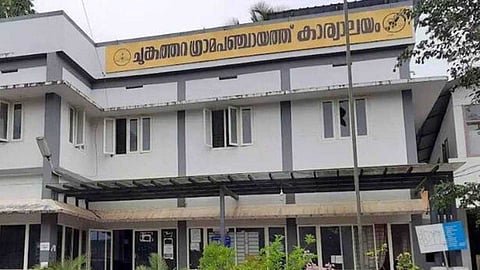 'സിപിഎമ്മിന്റെ ഏരിയാ സെക്രട്ടറിയാണ് പറയുന്നത്'; ചുങ്കത്തറയില് കൂറുമാറിയ അംഗത്തിന്റെ ഭര്ത്താവിന് ഭീഷണി