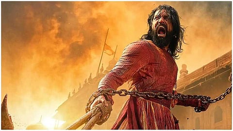 ഡല്ഹി തിയേറ്ററില് തീപ്പിടുത്തം; വിക്കി കൗശലിന്റെ 'ഛാവ' പ്രദര്ശനം തടസപ്പെട്ടു