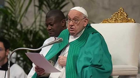 മാർപാപ്പയുടെ ആരോഗ്യനിലയിൽ പുരോഗതി; ചാപ്പലിലെ പ്രാർഥനയിൽ പങ്കെടുത്തു