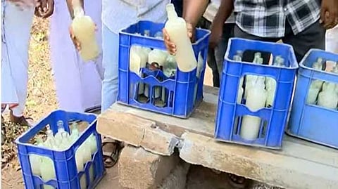 IMPACT | കള്ളില് കഫ് സിറപ്പ് കണ്ടെത്തിയ സംഭവം: ഷാപ്പുകളുടെ ലൈസന്സ് സസ്പെന്ഡ് ചെയ്തു