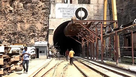 തെലങ്കാനയിൽ ടണലിൽ കുടുങ്ങിയ 4 പേരെ കണ്ടെത്തി; നാളെ വൈകീട്ടോടെ പുറത്തെത്തിക്കുമെന്ന് മന്ത്രി കൃഷ്ണ റാവു