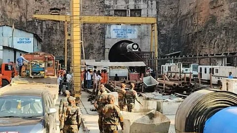 തെലങ്കാന ടണൽ ദുരന്തം; രക്ഷാ ദൗത്യം ഒമ്പതാം ദിവസത്തിൽ, തുരങ്കത്തിന്റെ മേൽക്കൂര തകർത്ത് തൊഴിലാളികളെ പുറത്തെടുക്കാൻ ശ്രമം