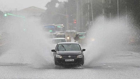 തമിഴ്നാട്ടിൽ മഴ തുടരും; വിവിധയിടങ്ങളിൽ വെള്ളക്കെട്ട് രൂക്ഷം