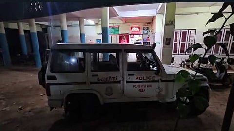 ഡോ. വന്ദനാ ദാസ് കൊല്ലപ്പെട്ട കൊട്ടാരക്കര താലൂക്ക് ആശുപത്രിയില് വീണ്ടും സുരക്ഷാ വീഴ്ച; മദ്യപിച്ച് ലക്കുകെട്ട് ഡ്യൂട്ടിക്കെത്തി ഗ്രേഡ് എസ് ഐ