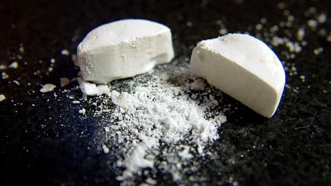 10 വയസ്സുള്ള സഹോദരിക്ക് MDMA നൽകി 12 കാരൻ; ലഹരിക്കായി വീട്ടിൽ നിന്ന് മോഷ്ടിച്ചത് 3 ലക്ഷം രൂപ; കുട്ടി ഡീ അഡിക്ഷൻ സെൻ്ററിൽ