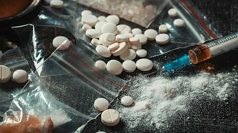 EXCLUSIVE | "ശരീരം ശോഷിച്ചു, പല്ലുകൾ പൊടിഞ്ഞു തുടങ്ങി"; രാസലഹരിയുടെ കുരുക്കിൽ നിന്നും പുറത്തു കടന്നയാൾ തുറന്നുപറയുന്നു