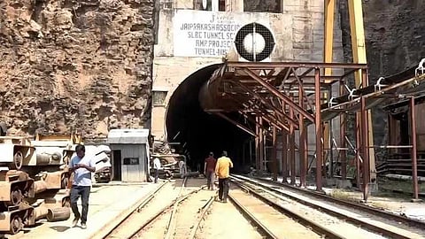 "ദുരന്തത്തിന് ഒരു വർഷം മുൻപേ തെലങ്കാന ടണൽ നിർമാണത്തിലെ അപാകതകൾ ചൂണ്ടിക്കാട്ടി"; ഞെട്ടിക്കുന്ന സിഎജി റിപ്പോർട്ട് പുറത്ത്