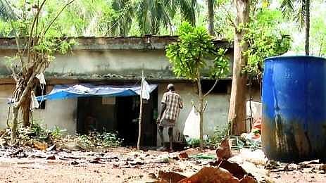 കരാറുകാരൻ മുങ്ങി; മലപ്പുറത്ത് ആദിവാസികൾക്ക് അനുവദിച്ച ലൈഫ് വീടുകളുടെ നിർമാണം അവതാളത്തിൽ