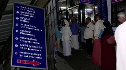 പാലക്കാട് ജില്ലാ ആശുപത്രിയിൽ കാർഡിയോളജി വിഭാഗത്തിലുള്ളത് ഒരു ഡോക്ടർ; ഒപി ടിക്കറ്റിനായി കാത്തിരിക്കുന്നത് ഉറക്കമൊഴിച്ച്