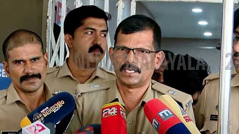 കളമശേരി പോളിടെക്നിക്കിലെ കഞ്ചാവ് വേട്ട: അറസ്റ്റ് കൃത്യമായ തെളിവുകളുടെ അടിസ്ഥാനത്തിൽ; കണ്ടെടുത്തത് വിദ്യാർഥികളുടെ മുറിയിൽ നിന്നെന്ന് തൃക്കാക്കര എസിപി