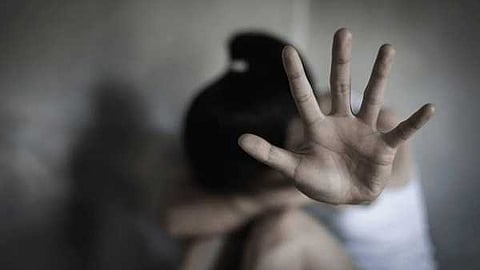 കണ്ണൂരിൽ 12കാരിയെ ലൈംഗികമായി പീഡിപ്പിച്ച് 23കാരി; വിവരം പുറത്തുവന്നത്
കൗൺസിലിംഗിനിടെ