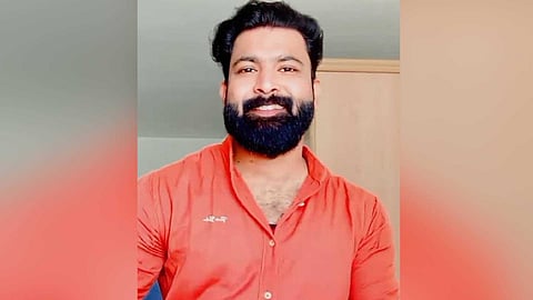 വ്ളോഗര് ജുനൈദ് വാഹനാപകടത്തില് മരിച്ചു; മൺകൂനയിൽ കയറിയ ബൈക്ക് മറിഞ്ഞതെന്ന് നിഗമനം