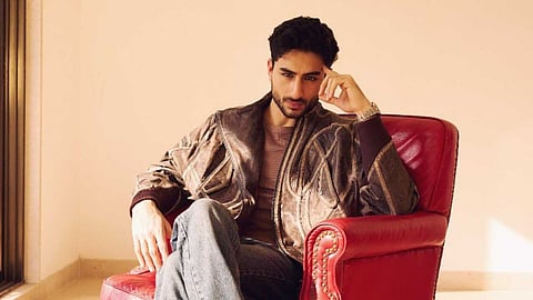 നാദാനിയാനും നായകന്റെ മൂക്കും ഇഷ്ടപ്പെട്ടില്ലെന്ന് പാകിസ്ഥാനി നിരൂപകന്; ചീത്ത വിളിച്ച് ഇബ്രാഹിം അലി ഖാന്