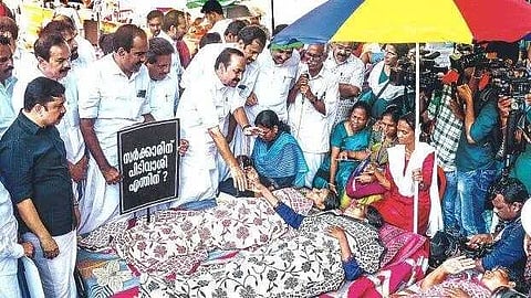 പിൻമാറാതെ ആശമാർ;നിരാഹാര സമരം രണ്ടാം ദിവസം, സമരം ചർച്ചയിലൂടെ പരിഹരിക്കണമെന്ന് LDF യോഗത്തിൽ ആവശ്യം