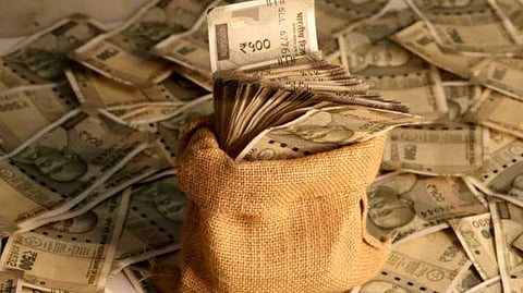 കോഴിക്കോട് കാറിൽ നിന്ന് പണം കവർന്ന സംഭവം: നഷ്ടപ്പെട്ടത് റഹീസിൻ്റെ ഭാര്യാ പിതാവ് സൂക്ഷിക്കാൻ ഏൽപ്പിച്ച പണമെന്ന് ഉമ്മ സുഹ്റ ബീവി