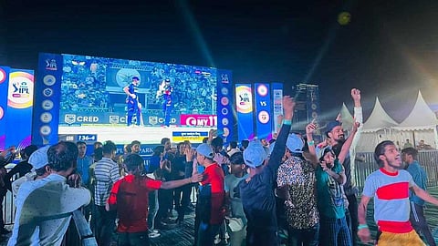 IPL 2025 | ആവേശം ഇരട്ടിപ്പിക്കാന് BCCI ഫാന് പാർക്കുകള്; കേരളത്തില് ഈ നഗരങ്ങളില് ക്രിക്കറ്റ് പ്രേമികൾക്ക് ബിഗ് സ്ക്രിനിൽ മത്സരങ്ങള് കാണാം