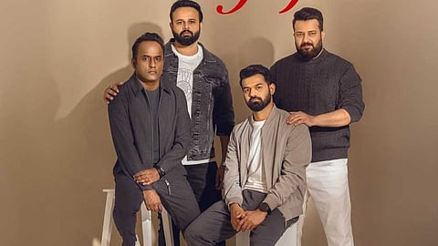 പേടിപ്പിക്കാന് ഇനി പ്രണവ് മോഹന്ലാലും; രാഹുല് സദാശിവന് സിനിമയുടെ ഷൂട്ടിങ് ആരംഭിച്ചു