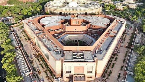 എംപിമാരുടെ ശമ്പളത്തില് 24 ശതമാനം വര്ധന; ഉത്തരവിറക്കി കേന്ദ്ര സര്ക്കാര്